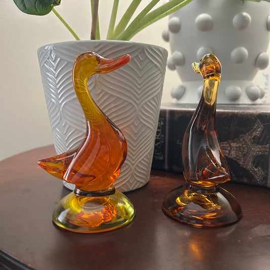 Amber Glass Duck Figurines - Vintage Style Decorative Bird Statues, Set of 2