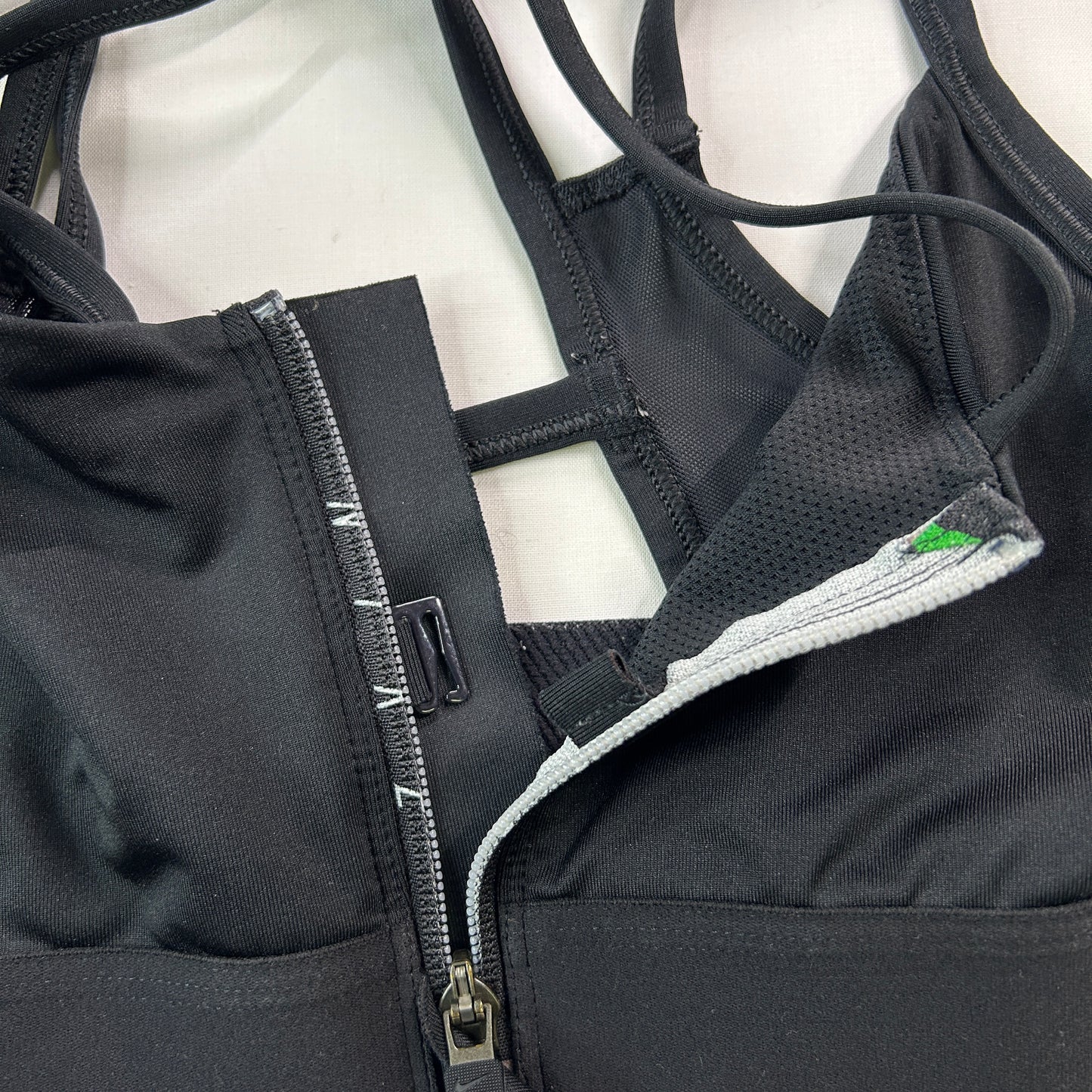 Nike Dri Fit Sports Bra Black Strappy Medium Support Athletic Workout