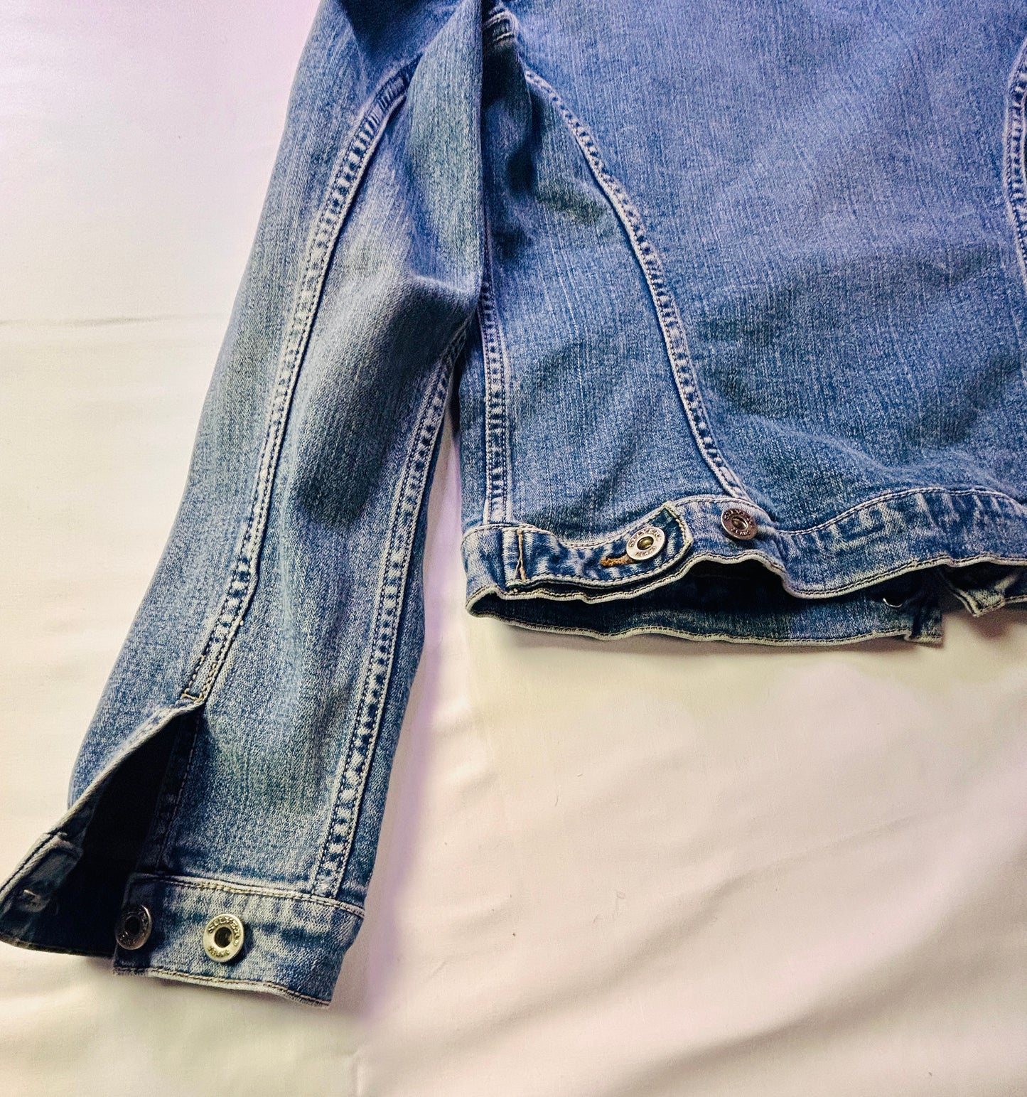 Denim Jacket Women’s Medium Light Wash Silver Jean Jacket Size