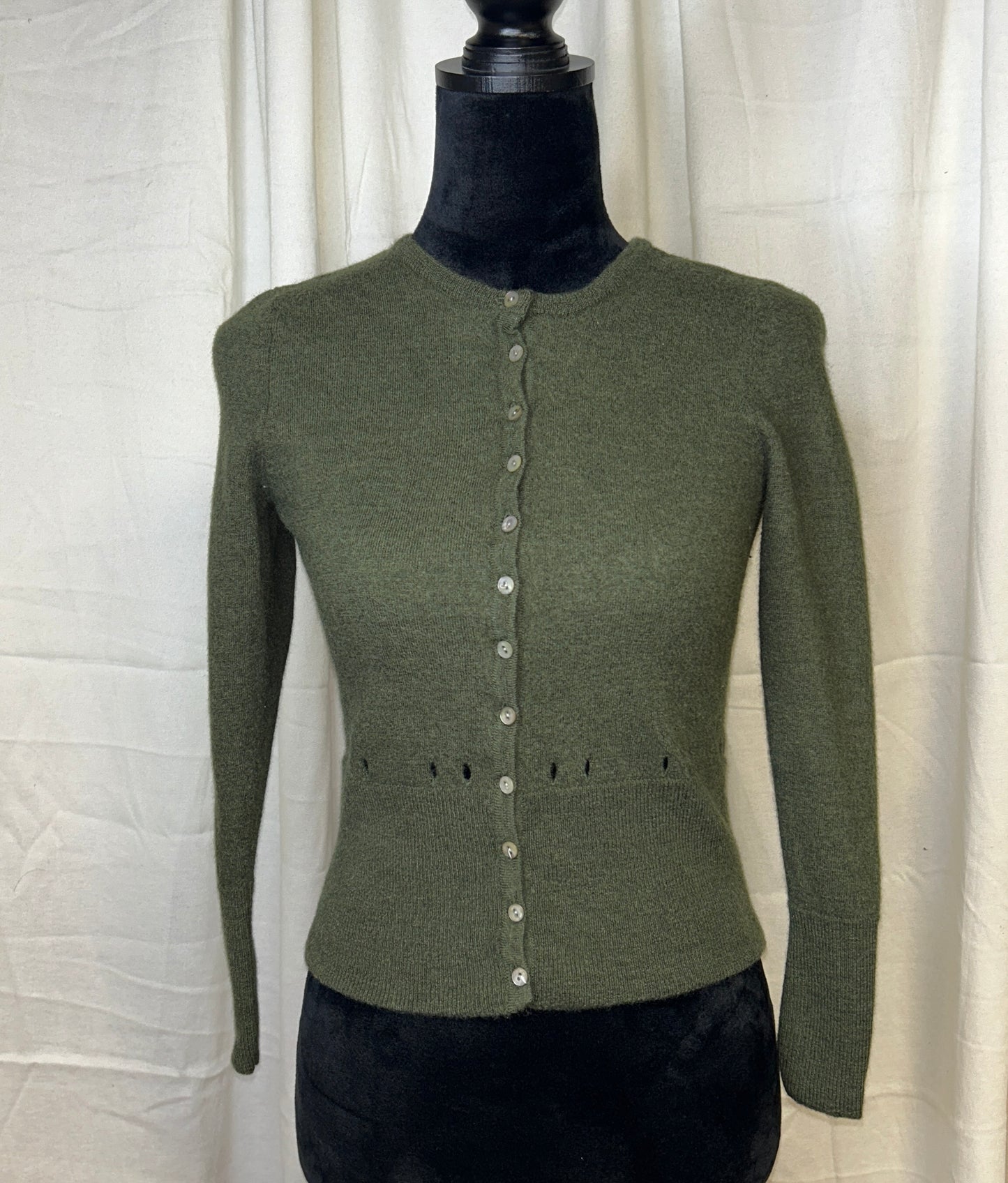 Sarah Spencer 100% Merino Wool Cardigan Olive Green Button Front Small