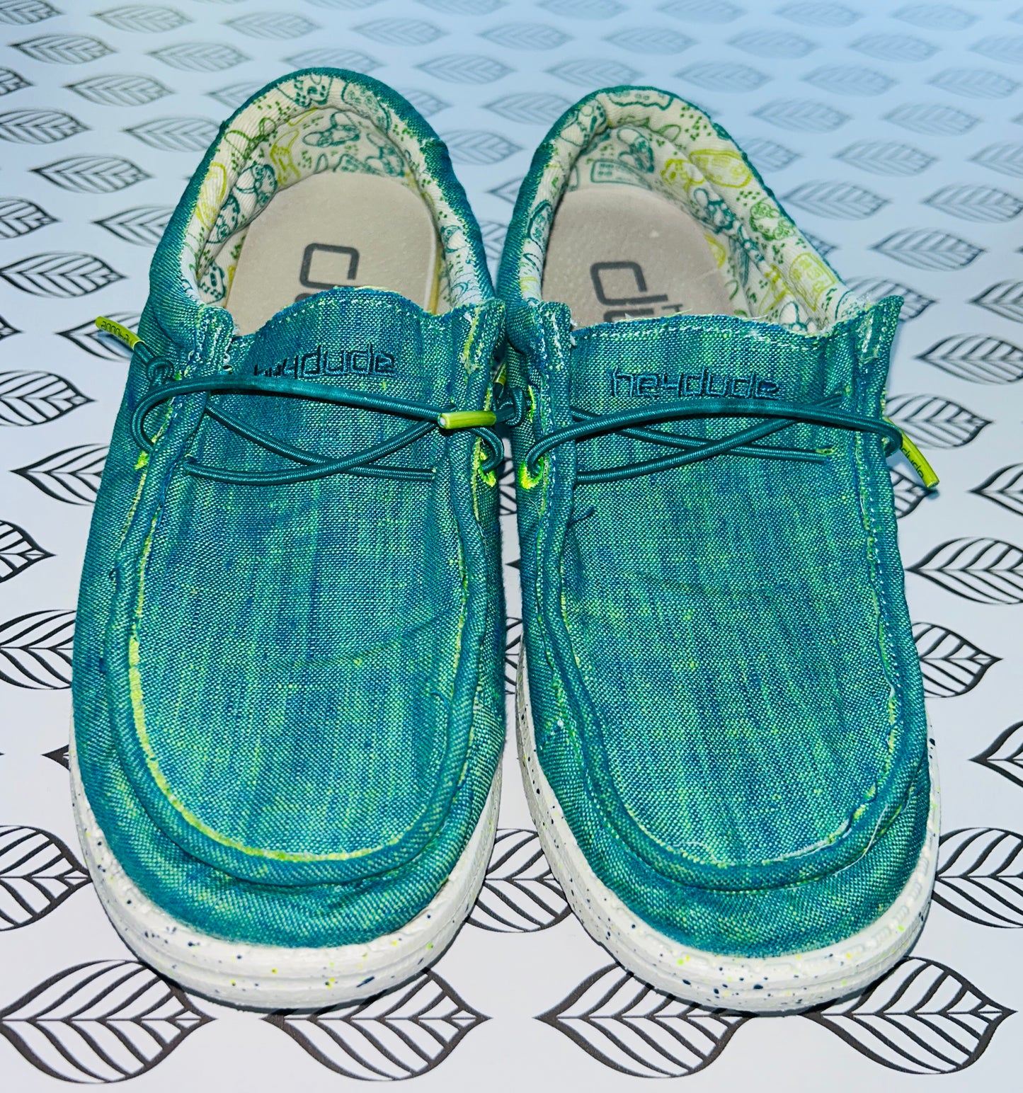 Hey Dude Boys Blue Wally Youth Loafer Chambray Shoes Youth 3