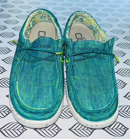 Hey Dude Boys Blue Wally Youth Loafer Chambray Shoes Youth 3