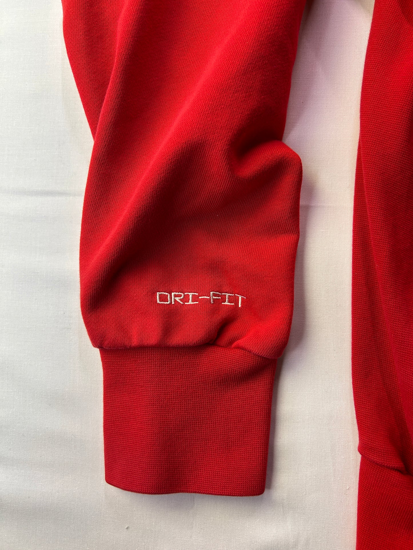Nike Men’s Dri-Fit Standard Issued Pullover Hoodie Red Size S
