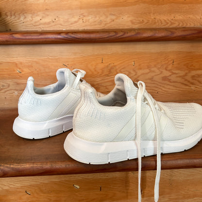 Adidas Swift Run White Knit Running Shoes Sneakers Men’s US 9 EG9492 Athletic