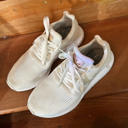 Adidas Swift Run White Knit Running Shoes Sneakers Men’s US 9 EG9492 Athletic