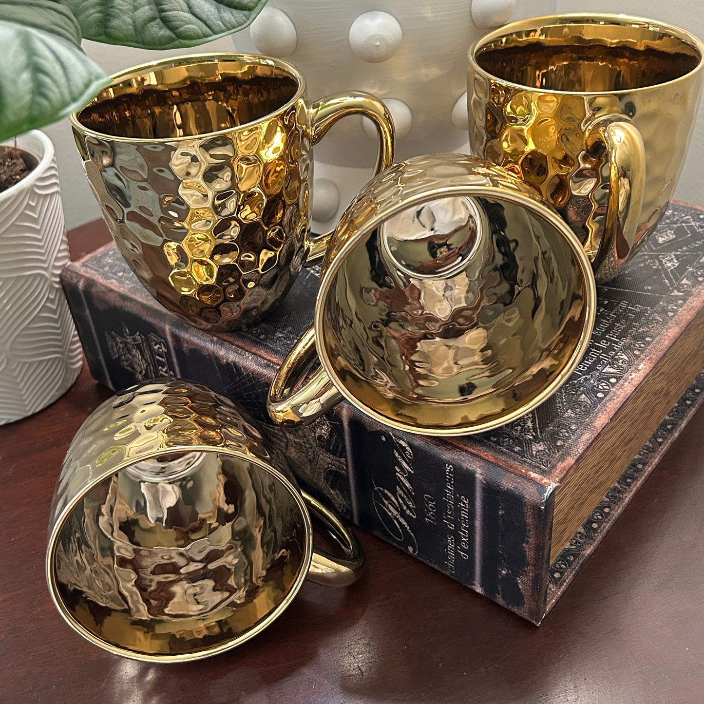 Gold Hammered Coffee Mug Set of 4 Baroque Collection Metallic Glam Kitchen Mugs