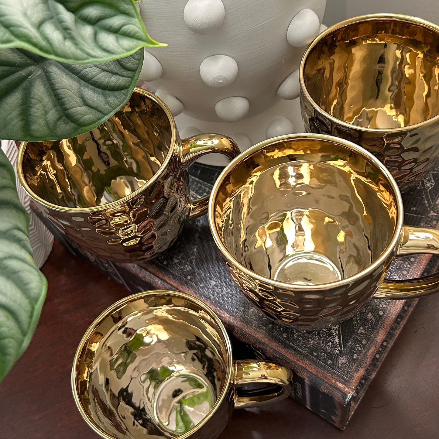 Gold Hammered Coffee Mug Set of 4 Baroque Collection Metallic Glam Kitchen Mugs