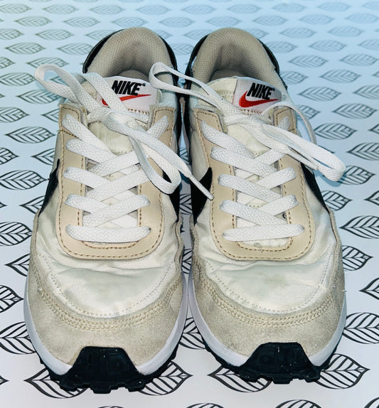 Nike Waffle Debut Sanddrift Womens Size 7 Athletic Running Shoe Sneakers