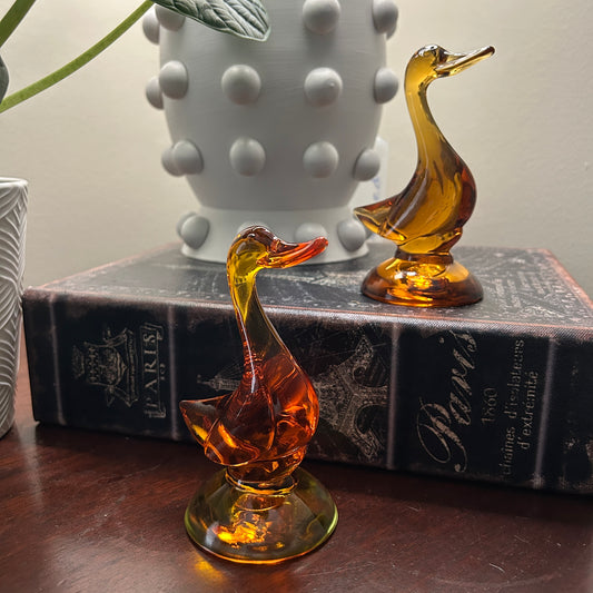 Amber Glass Duck Figurines - Vintage Style Decorative Bird Statues, Set of 2