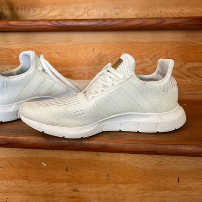 Adidas Swift Run White Knit Running Shoes Sneakers Men’s US 9 EG9492 Athletic