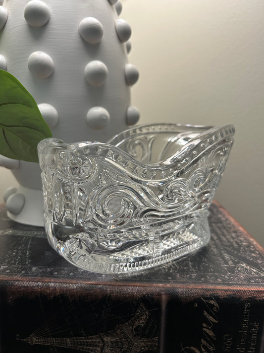 Vintage Clear Pressed Glass Christmas Slay Bowl / Trinket Dish – Scroll Pattern Decorative Glass Catchall