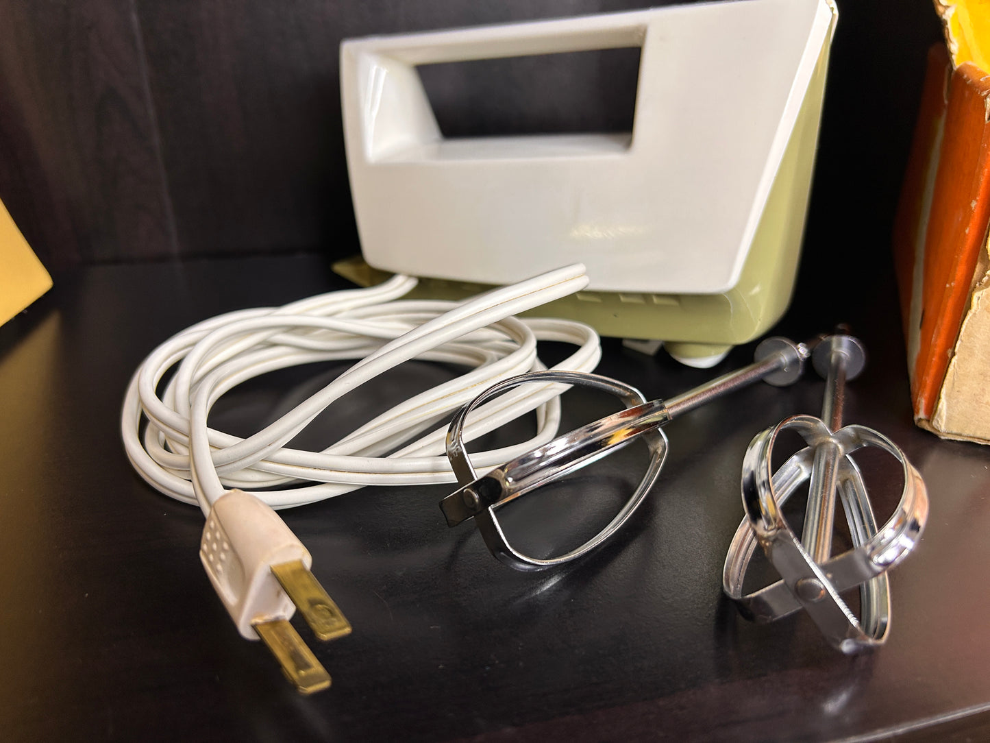Vintage Hamilton Beach Model 97 Mixette Hand Mixer with Box & Manual – Working 1970 Kitchen Appliance