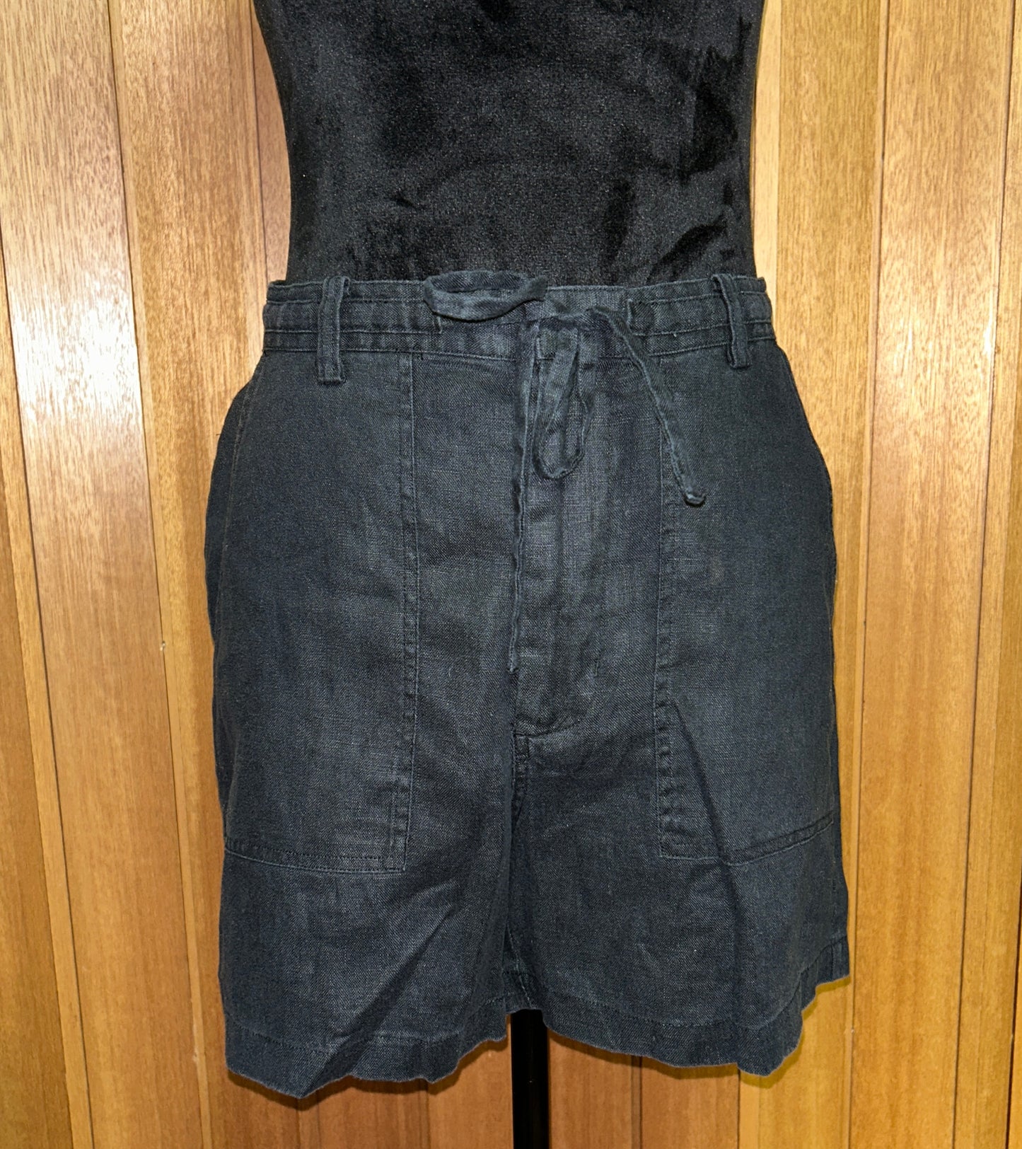 Eddie Bauer 100% Linen Shorts Women's Size 10 Black Drawstring Casual
