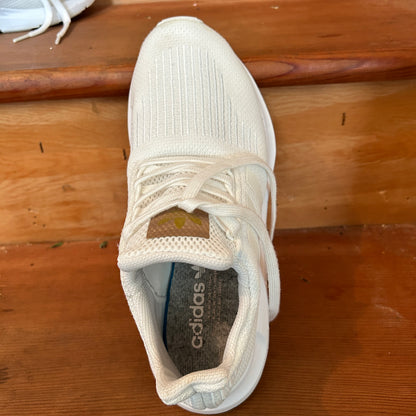 Adidas Swift Run White Knit Running Shoes Sneakers Men’s US 9 EG9492 Athletic