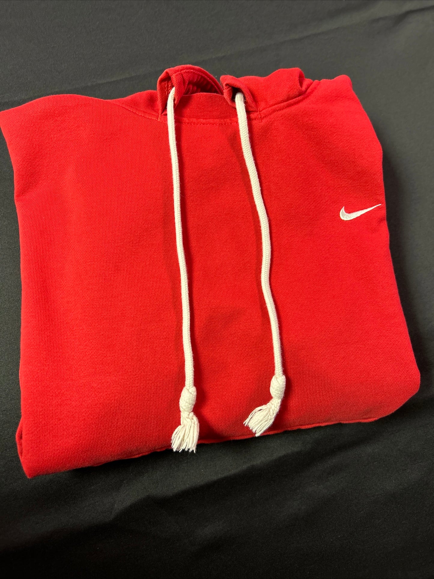 Nike Men’s Dri-Fit Standard Issued Pullover Hoodie Red Size S