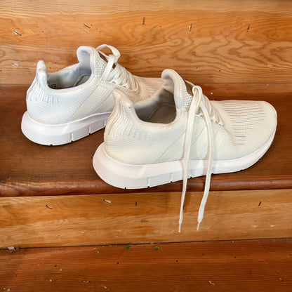 Adidas Swift Run White Knit Running Shoes Sneakers Men’s US 9 EG9492 Athletic