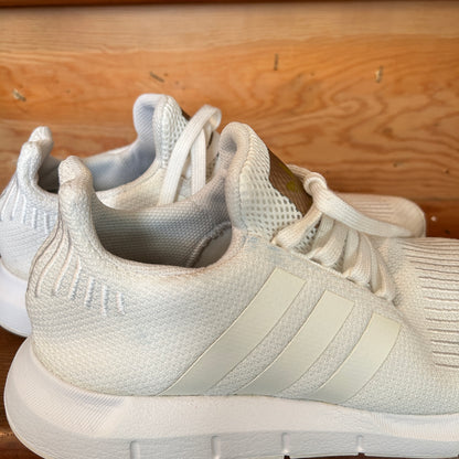 Adidas Swift Run White Knit Running Shoes Sneakers Men’s US 9 EG9492 Athletic
